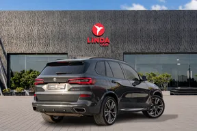 BMW X5 M50 2023
