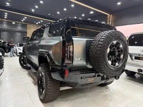 GMC Hummer EV 2024