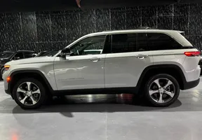 Jeep Grand Cherokee 2023