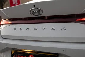 Hyundai Elantra / Avante 2023