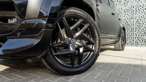 Land Rover Defender 110 2023