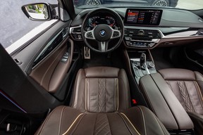 BMW 5 Series M550 2022