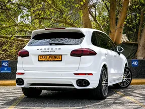 Porsche Cayenne GTS 2016