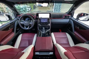 Lexus LX 700h 2025