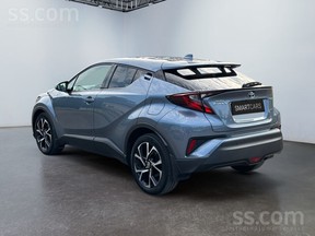 Toyota C-HR 2021