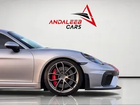 Porsche Cayman 718 GT4 2022