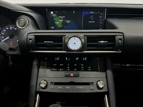 Lexus IS 300 2019