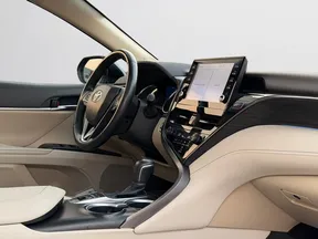 Toyota Camry 2024