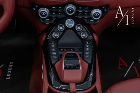 Aston Martin V8 Vantage 2022