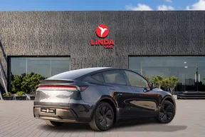 Tesla Model Y Long Range 2025