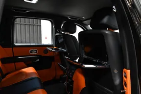 Rolls-Royce Cullinan Black Badge 2021