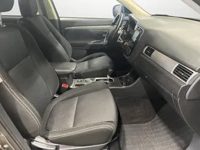 Mitsubishi Outlander / Airtek 2016