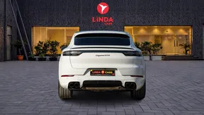 Porsche Cayenne GTS Coupé 2021