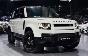 Land Rover Defender 2023