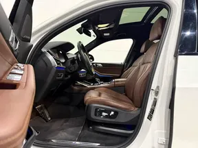 BMW X7 40 2022