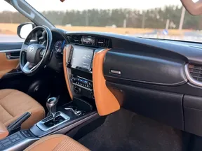 Toyota Fortuner 2022