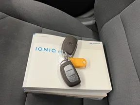 Hyundai Ioniq 2021