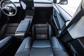 Tesla Model Y Long Range 2024