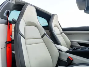 Porsche 911 Targa 4 GTS 2025