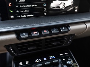 Porsche 911 Carrera 2025