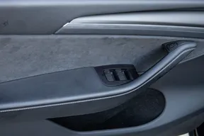 Tesla Model Y Performance 2023