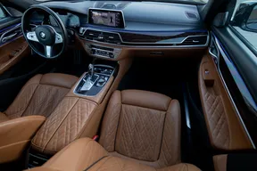 BMW 7 Series 750 2021