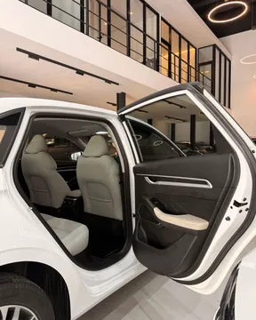 Geely Emgrand 2025