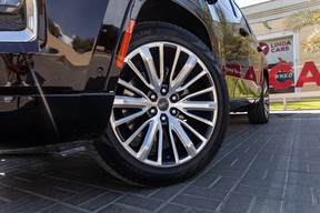 Jeep Grand Wagoneer 2023