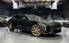 Porsche Panamera 4S E-Hybrid 2025