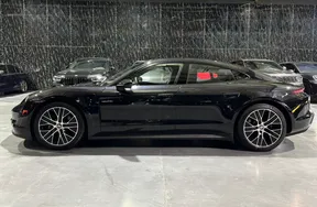 Porsche Taycan 2023