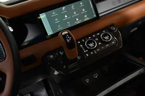 Land Rover Defender 90 2024