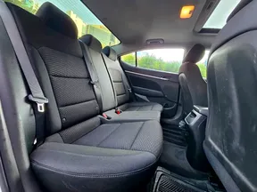 Hyundai Elantra / Avante 2020