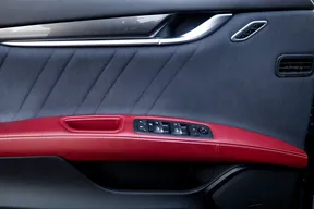 Maserati Ghibli 2021