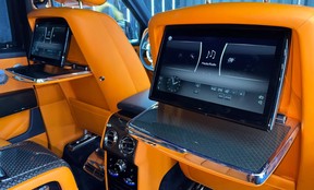 Rolls-Royce Cullinan Black Badge 2021