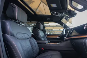 Jeep Grand Wagoneer 2023