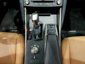 Lexus IS 300 2019