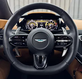 Aston Martin Vantage 2025