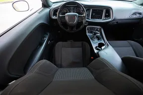 Dodge Challenger 2017