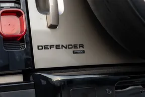 Land Rover Defender 90 2023