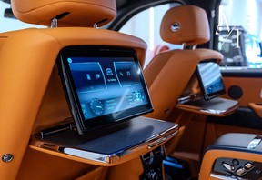 Rolls-Royce Cullinan Black Badge 2023