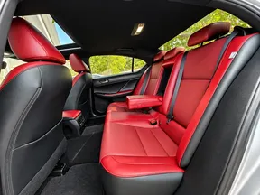 Lexus IS 300 2021
