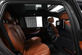 BMW X7 40 2022