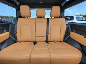 Land Rover Defender 90 2024