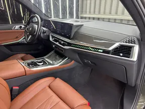 BMW X7 M60 2024