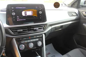 Volkswagen T-Roc 2023