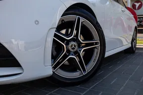 Mercedes-Benz A-Class 200 2021