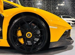 Lamborghini Aventador 2014