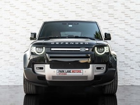 Land Rover Defender 110 2024