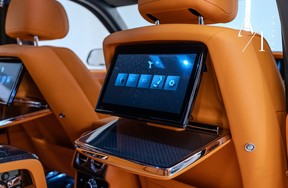 Rolls-Royce Cullinan Black Badge 2025