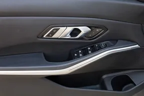 BMW 3 Series 320 2020